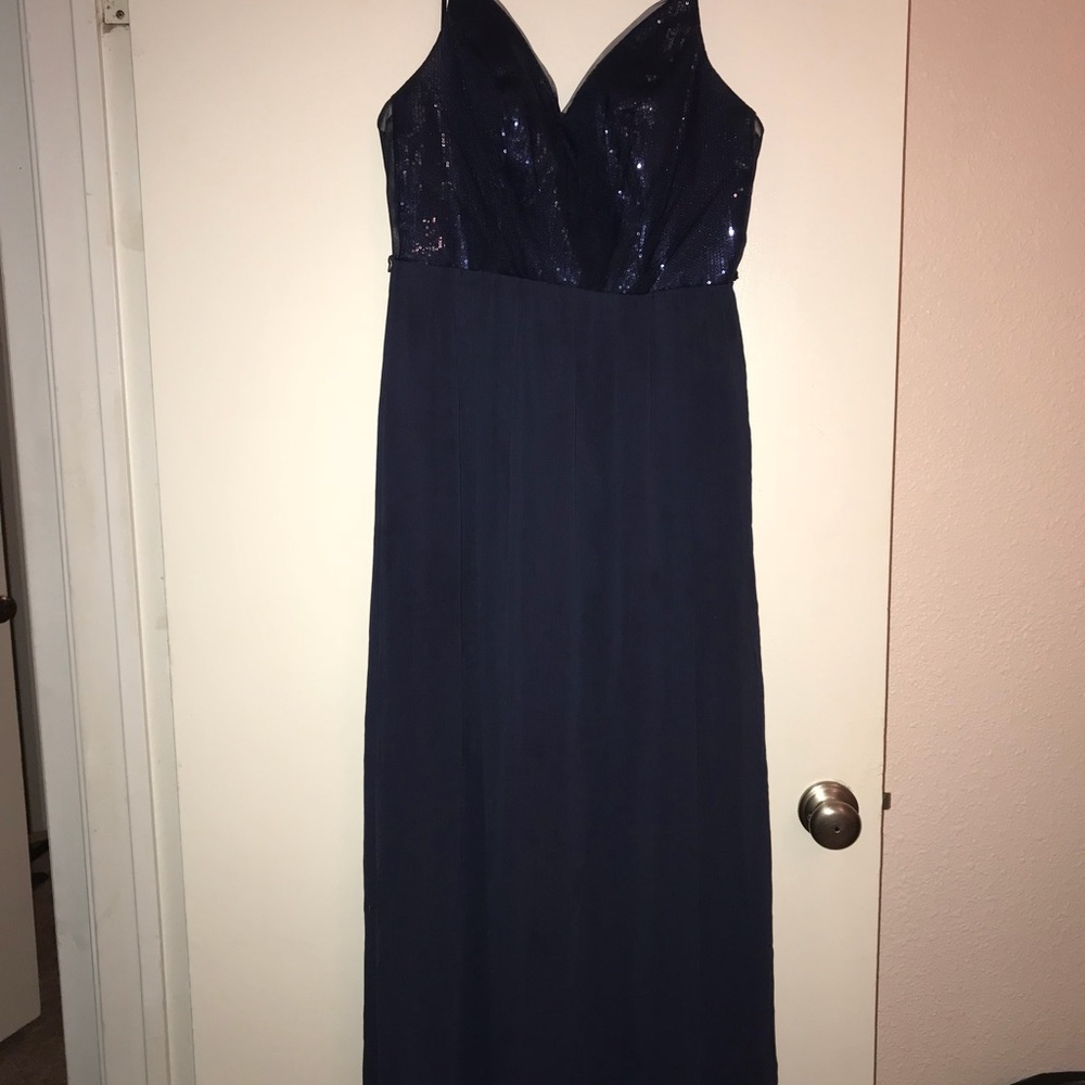 Dress - Picture 3 of 4